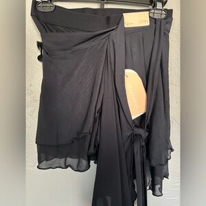 NEW WITH TAGS Blogilates Dance Studio Wrap Skort, Small